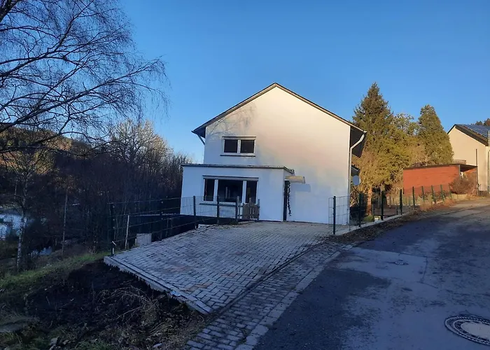 An Der Elpe Zwischen Winterberg Und Fun *